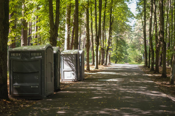 Portable Toilet Options We Offer in Lindsay, TX