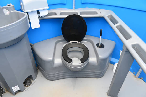 Best Portable toilet rental cost  in Lindsay, TX