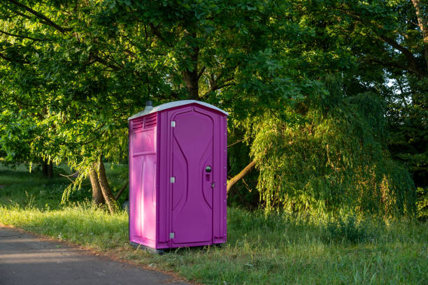 Portable Toilet Options We Offer in Lindsay, TX