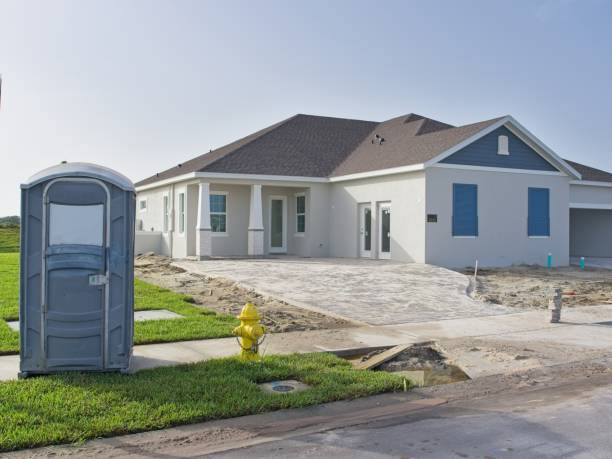 Best Porta potty rental near me  in Lindsay, TX